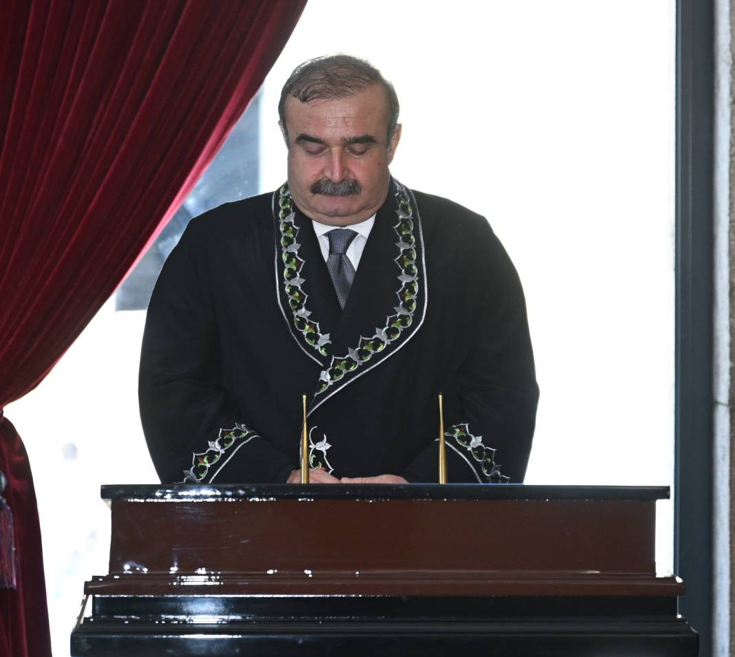 Uyuşmazlık Mahkemesi Başkanlığı heyeti Anıtkabir'i ziyaret etti - Resim: 5